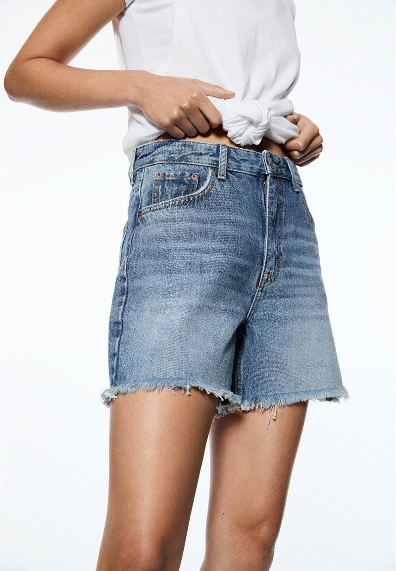 PULL&BEAR PULL&BEAR HIGH-WAIST - BERMUDA - Denim shorts - blue denim Discount Store für neue Produkte