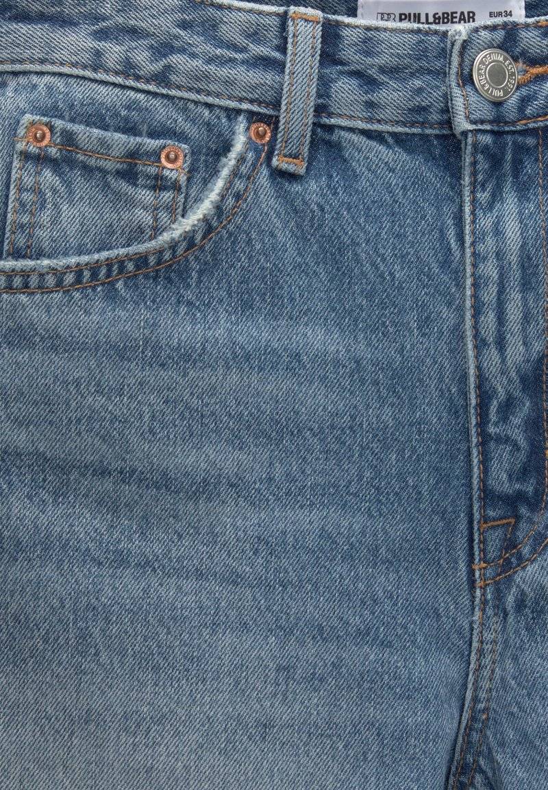 PULL&BEAR PULL&BEAR HIGH-WAIST - BERMUDA - Denim shorts - blue denim Discount Store für neue Produkte