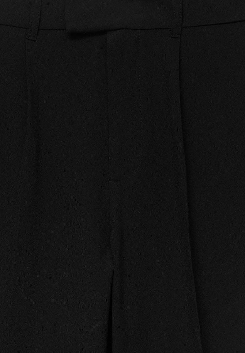 PULL&BEAR PULL&BEAR DARTED SMART - Trousers - black Nur noch ein Tag übrig