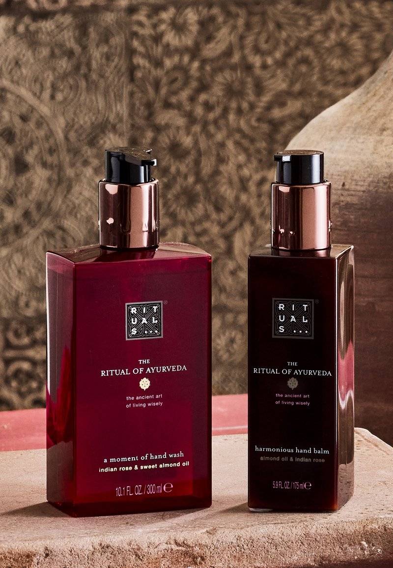Rituals Rituals HAND WASH THE RITUAL OF AYURVEDA - SWEET & NUTTY - SWEET ALMOND & INDIAN ROSE - Liquid soap Saisonale Angebote