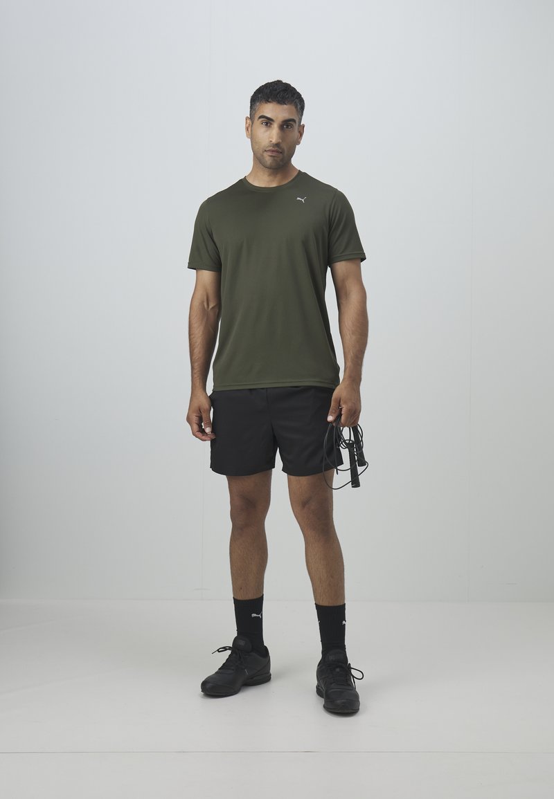 Puma Puma PERFORMANCE TEE - Sports T-shirt - dark olive 2025