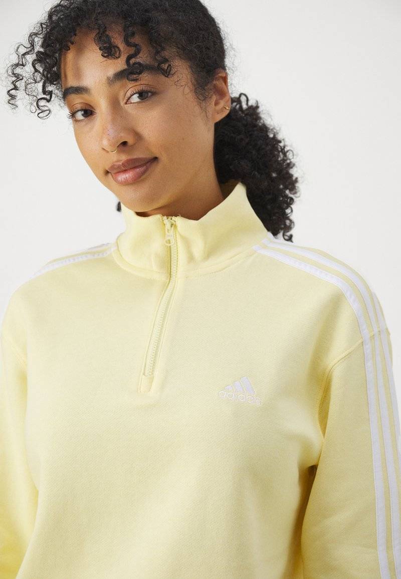 adidas Sportswear adidas Sportswear ESSENTIALS 3-STRIPES QUARTER ZIP - Sweatshirt - almost yellow Online