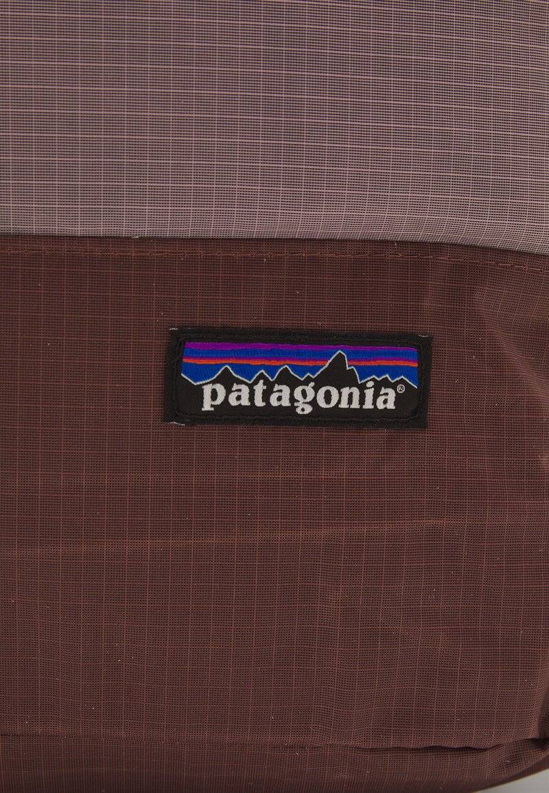 Patagonia Patagonia ULTRALIGHT BLACK HOLE TOTE PACK UNISEX - Sports bag - dulse mauve Schlussverkauf
