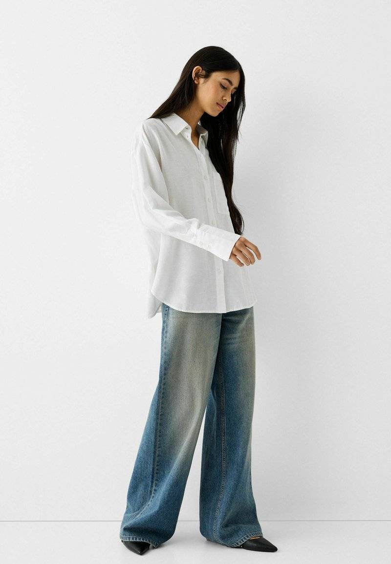Bershka Bershka OVERSIZE - Button-down blouse - white 50% Rabatt mit kostenlosem Versand
