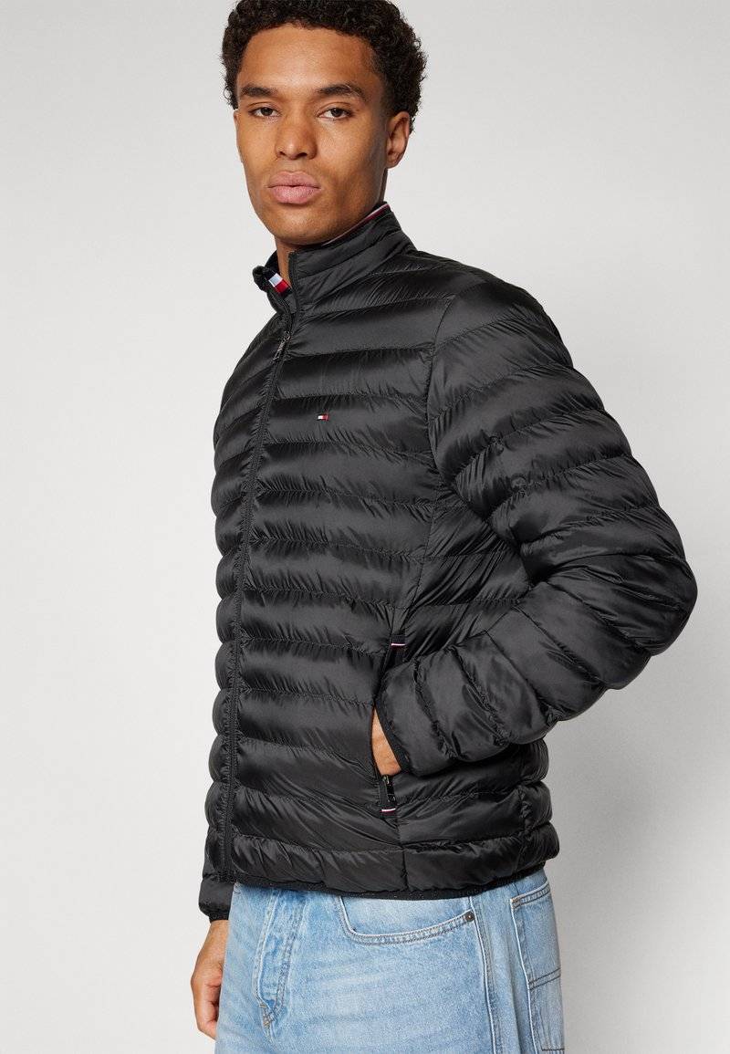 Tommy Hilfiger Tommy Hilfiger PACKABLE - Light jacket - black zollfrei