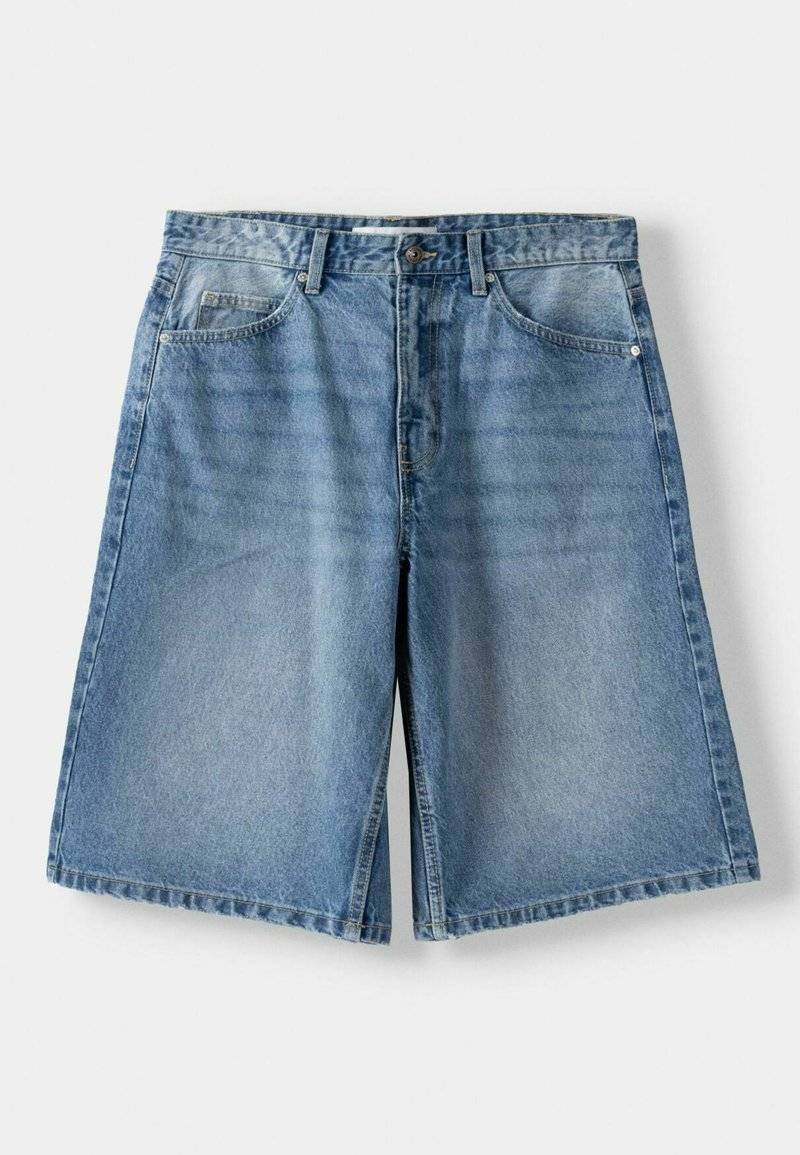 Bershka Bershka BAGGY BERMUDA - Denim shorts - lightblue denim Outlet
