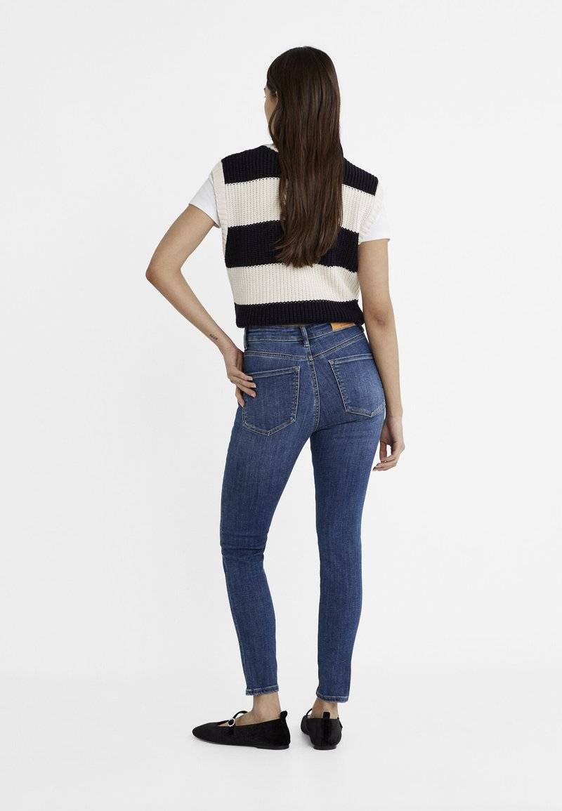 Stradivarius Stradivarius Jeans Skinny Fit - blue black denim Auslauf