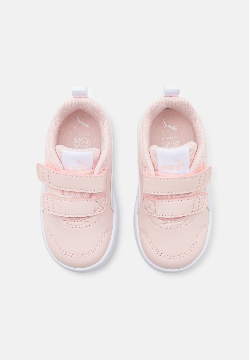 Puma Puma COURTFLEX V3 UNISEX - Walking trainers Cyber Monday