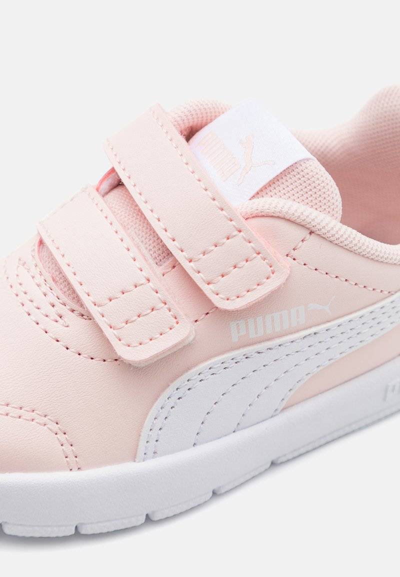 Puma Puma COURTFLEX V3 UNISEX - Walking trainers Cyber Monday