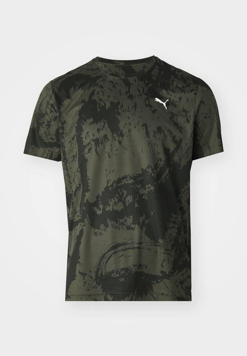 Puma Puma TRAIN ALL DAY TEE - Print T-shirt - dark olive Im Verkauf
