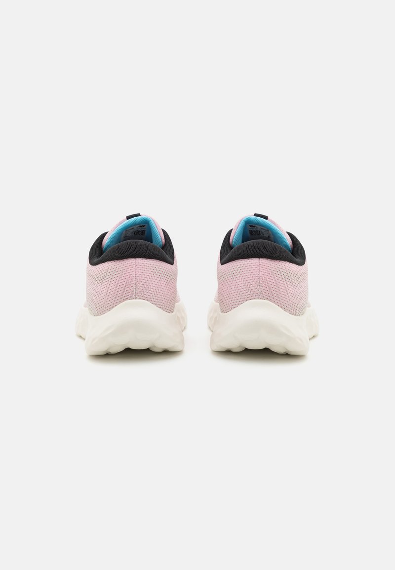New Balance New Balance 520V8 UNISEX - Competition running shoes - mid century pink Outlet