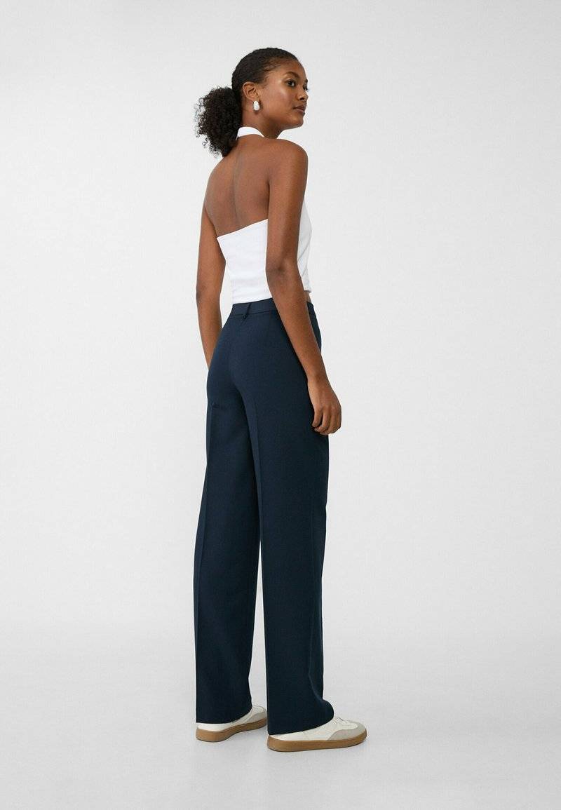 Stradivarius Stradivarius Trousers - dark blue Meist gekauft