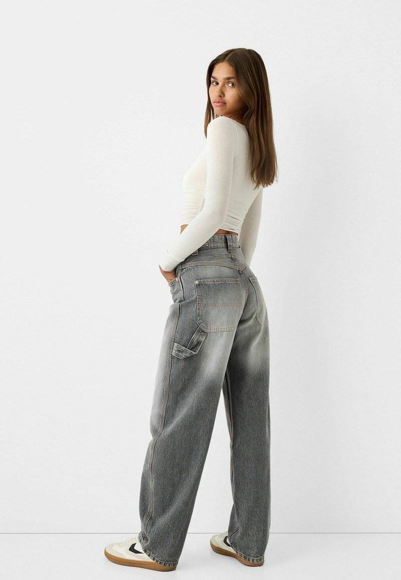 Bershka Bershka WIDE BALLOON CARPENTER - Relaxed fit jeans - grey Flash Sale