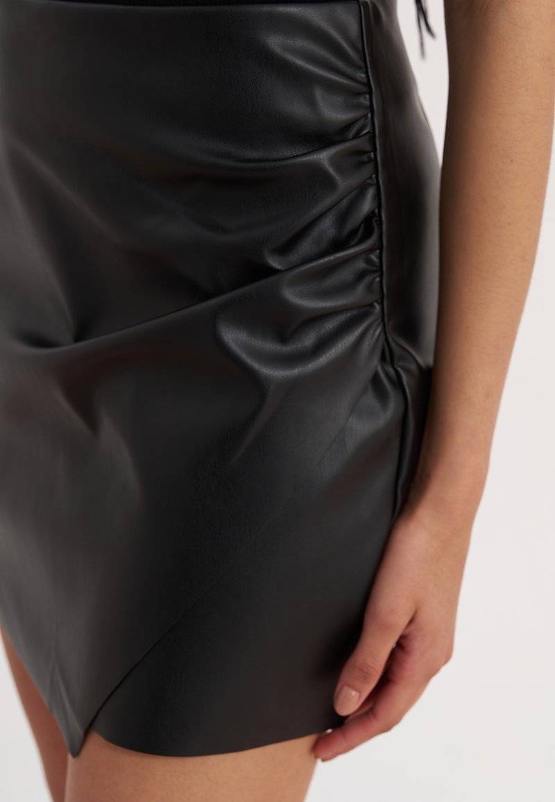 Even&Odd Even&Odd Mini skirt - black Osterangebot