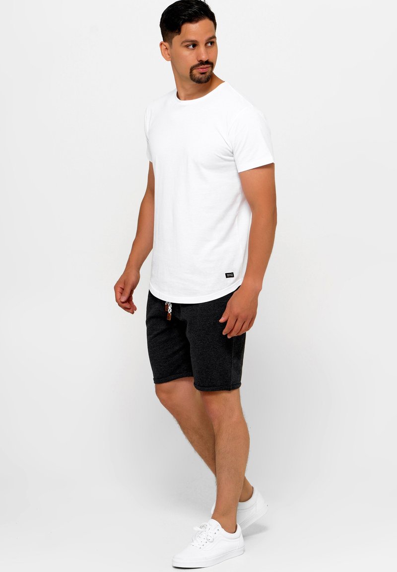 INDICODE JEANS INDICODE JEANS ALDRICH - Shorts - black mix Blitzverkäufe