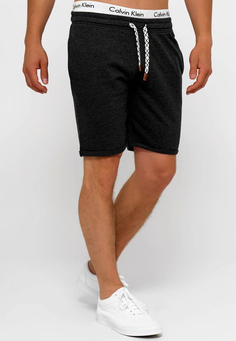 INDICODE JEANS INDICODE JEANS ALDRICH - Shorts - black mix Blitzverkäufe