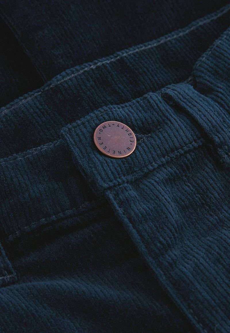 Next Next REGULAR FIT - Trousers - navy blue Exklusivangebot