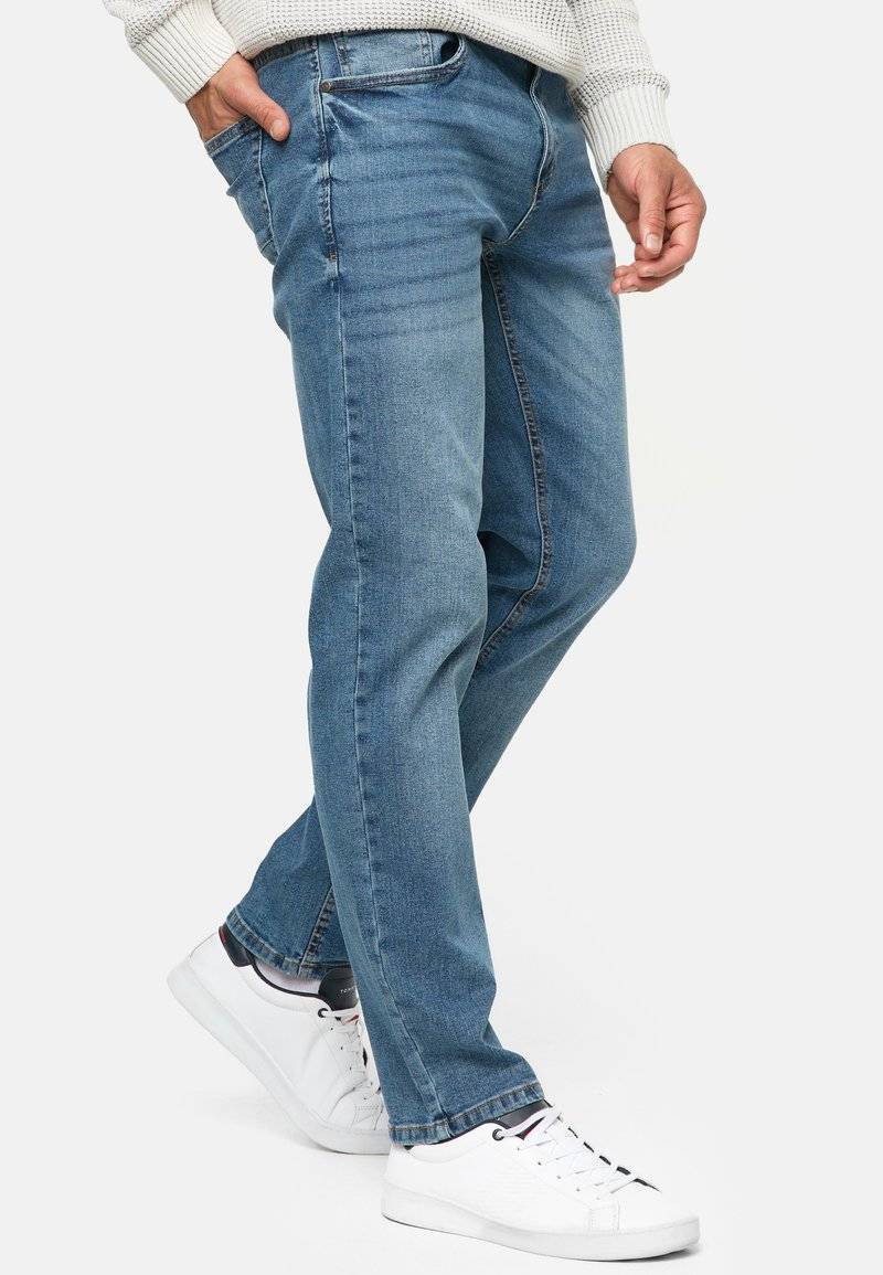 INDICODE JEANS INDICODE JEANS INSANTINO - Straight leg jeans - medium dark cloud Valentinstagsangebot