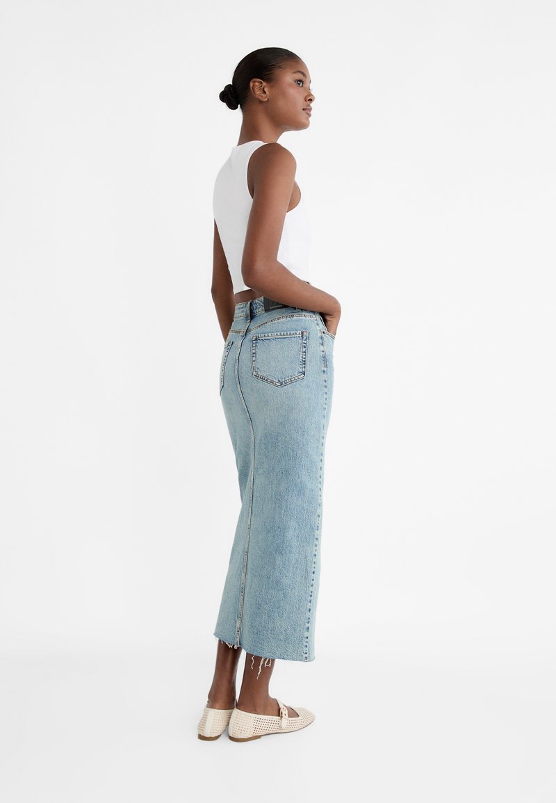 Stradivarius Stradivarius IM COMFORT-FIT - Maxi skirt - stone blue denim Lagerräumung