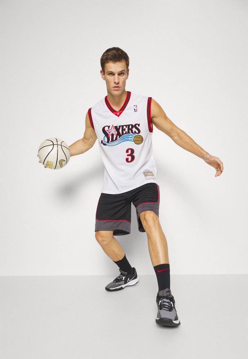 Mitchell & Ness Mitchell & Ness NBA ALLEN IVERSON PHILADELPHIA 76ERS SWINGMAN HOME - Club wear - white 50% Rabatt für begrenzte Zeit