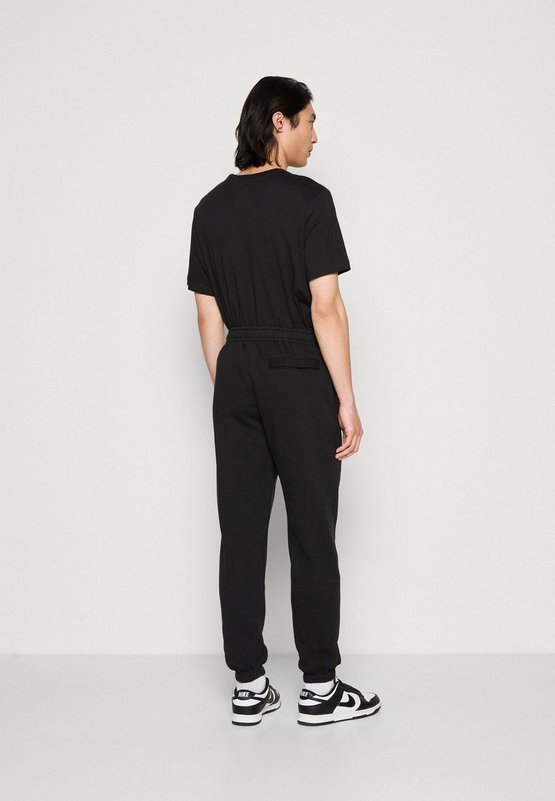 Nike Sportswear Nike Sportswear CLUB CF BB - Tracksuit bottoms - black Blitzverkäufe