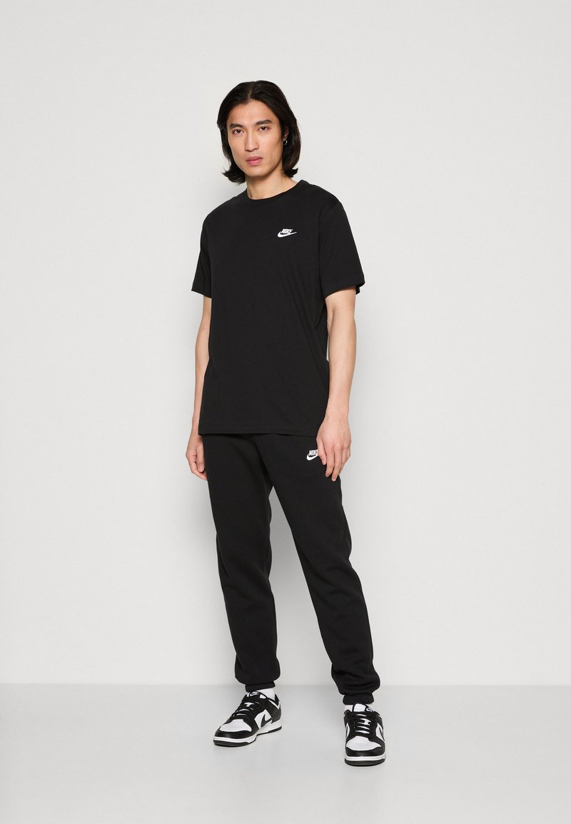 Nike Sportswear Nike Sportswear CLUB CF BB - Tracksuit bottoms - black Blitzverkäufe