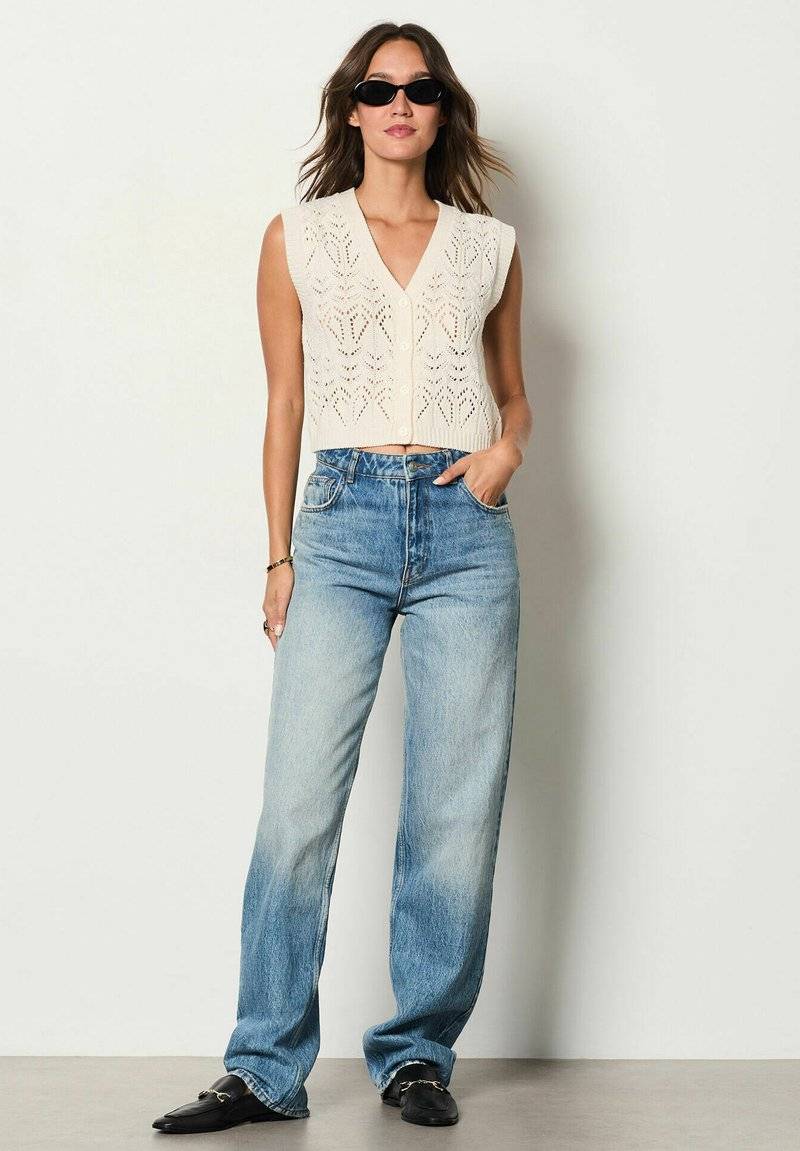 Etam Etam FOLIO - Waistcoat - ecru Begrenztes Angebot