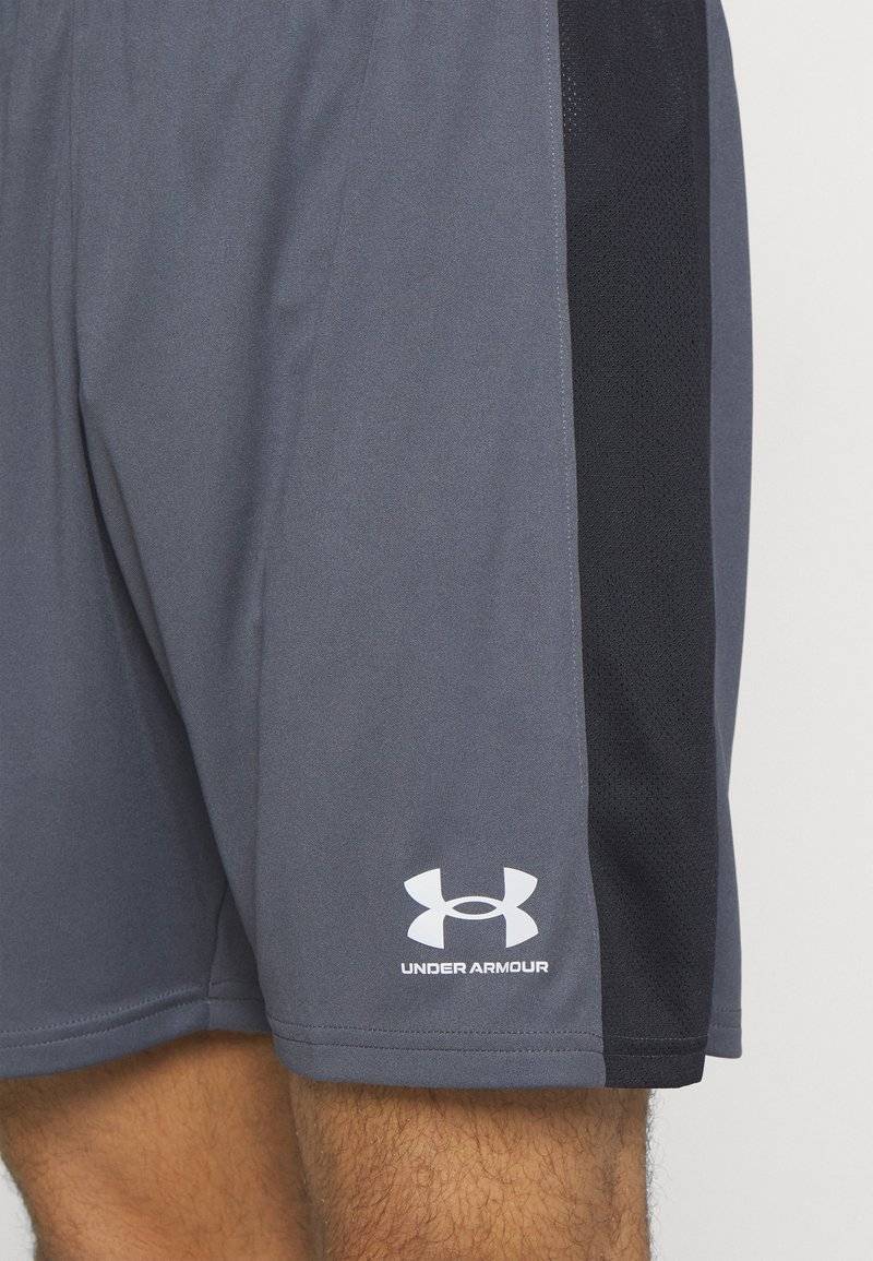Under Armour Under Armour SHORT - Sports shorts Kauf eins, bekomm eins gratis