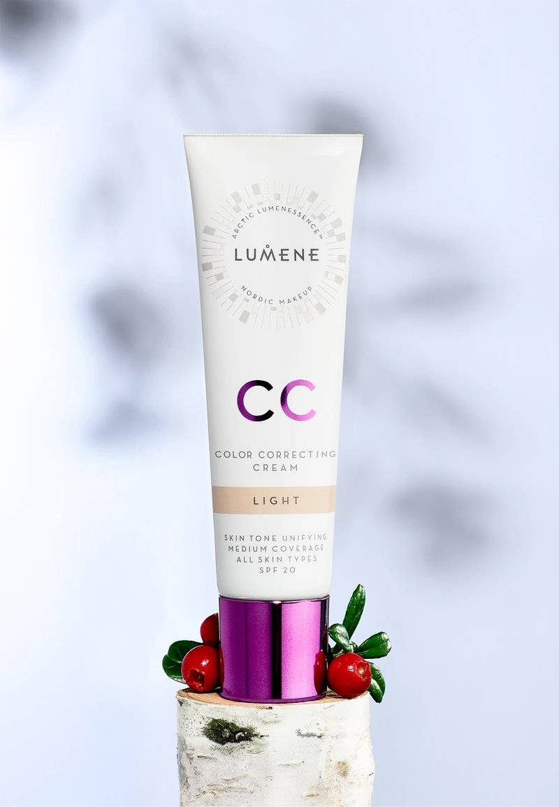 Lumene Lumene CC COLOR CORRECTING CREAM FAIR - Foundation - light 2025