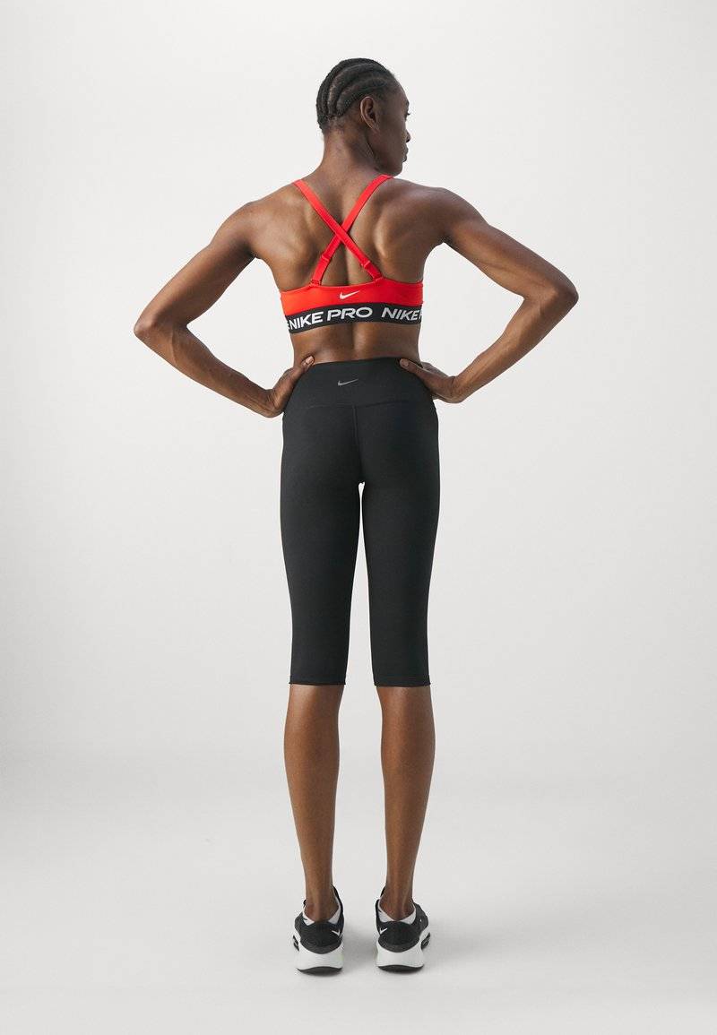 Nike Performance Nike Performance ONE CAPRI - Leggings - black Flash Sale