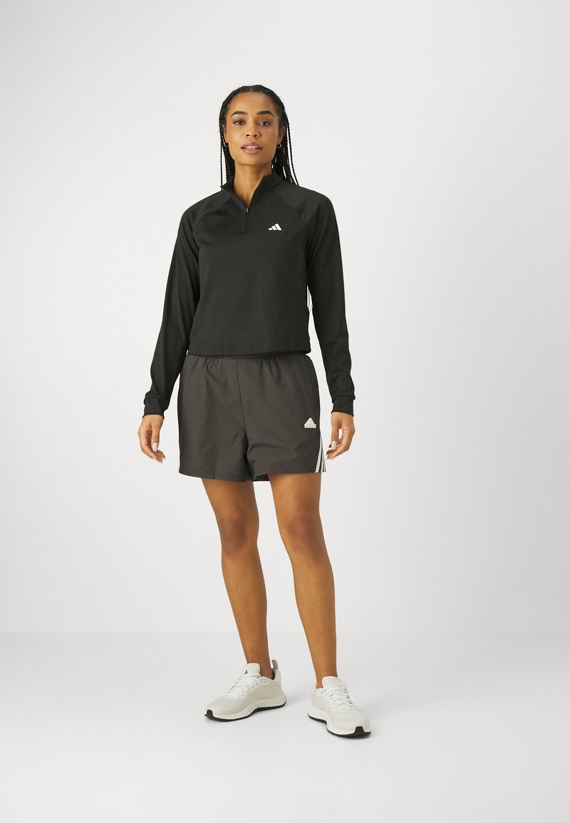 adidas Sportswear adidas Sportswear FUTURE ICONS THREE STRIPES SHORT - Sports shorts - black Exklusive Angebote