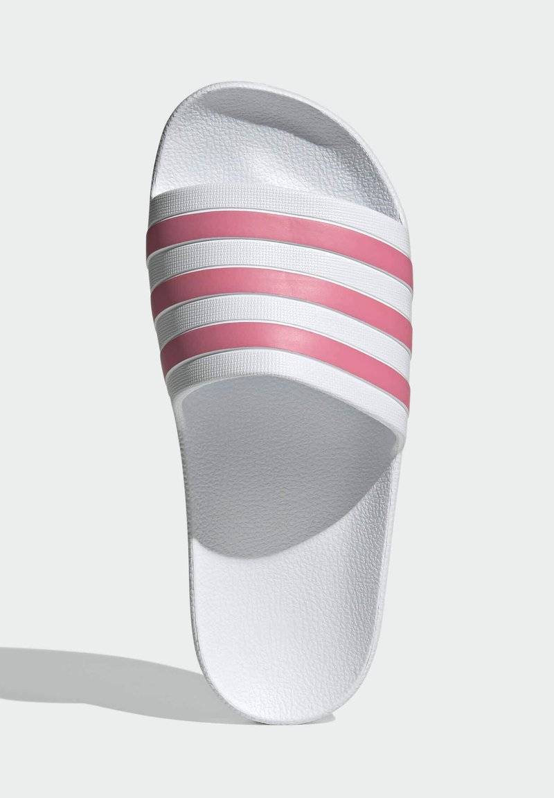 adidas Performance adidas Performance ADILETTE AQUA - Pool slides - white Blitzangebot