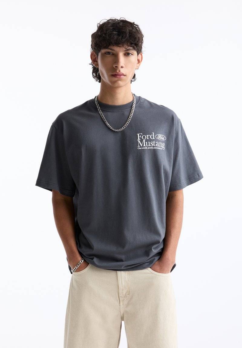 PULL&BEAR PULL&BEAR FORD SHORT SLEEVE - Print T-shirt - grey Super Rabatt