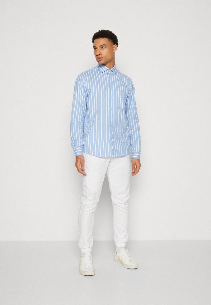 INDICODE JEANS INDICODE JEANS Trousers - offwhite 50% Rabatt mit kostenlosem Versand