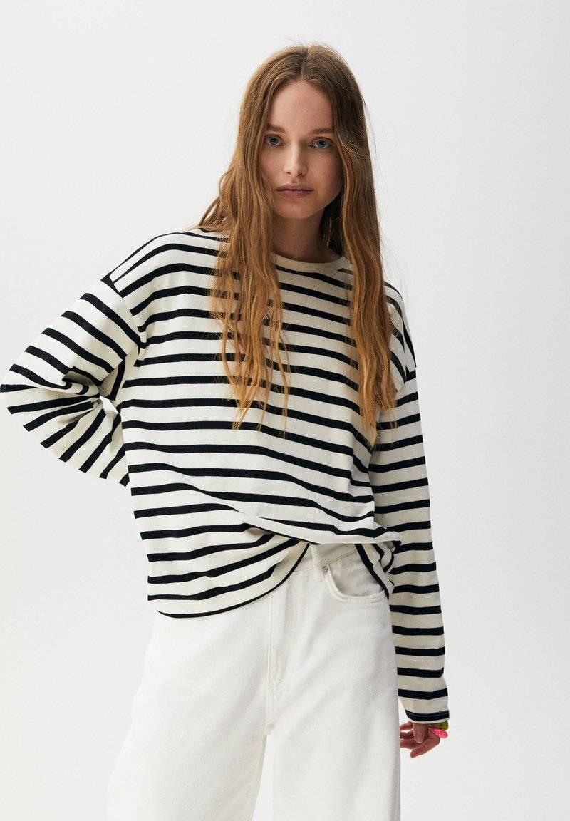 PULL&BEAR PULL&BEAR BASIC - Long sleeved top - mottled black Angebote