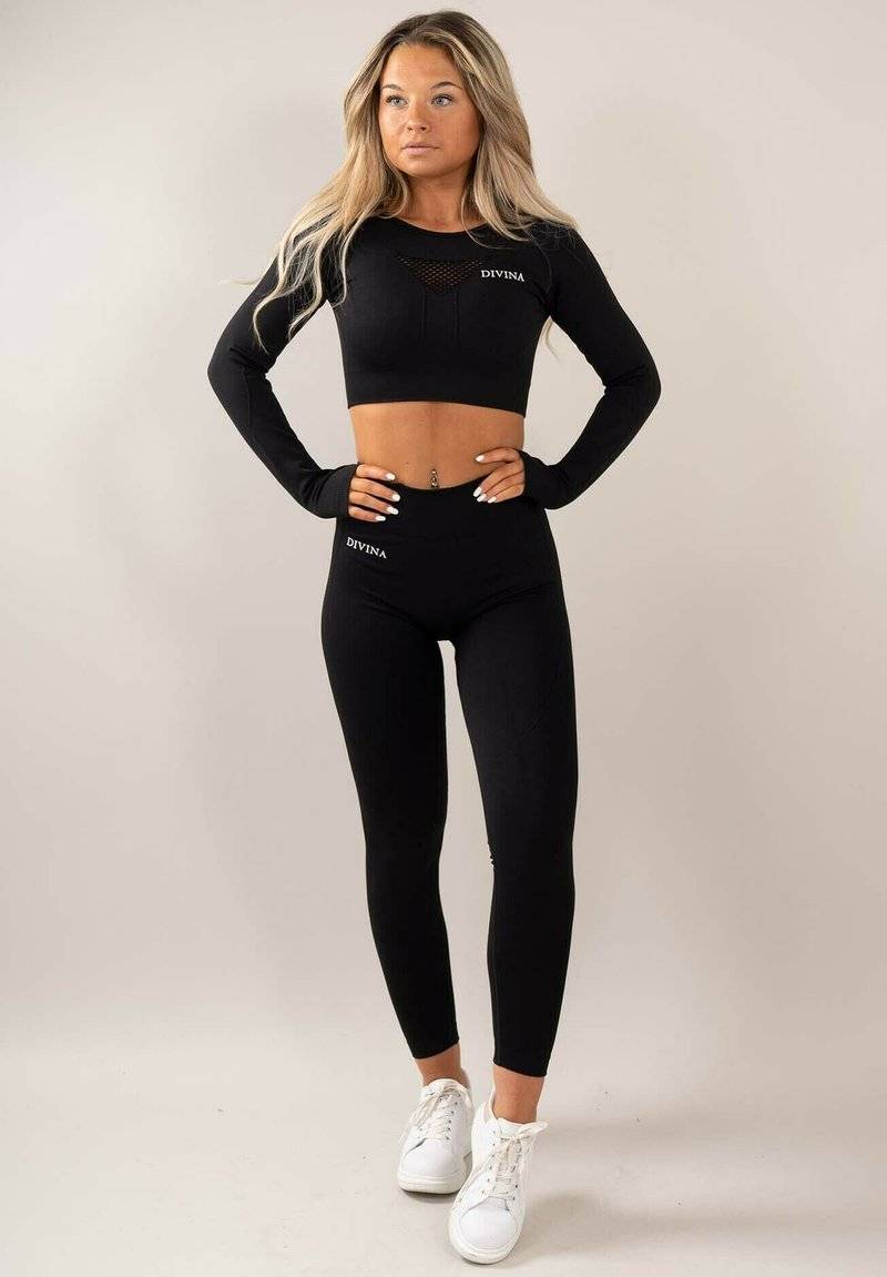Divina Divina FOUR - Long sleeved top - black Exklusivangebot