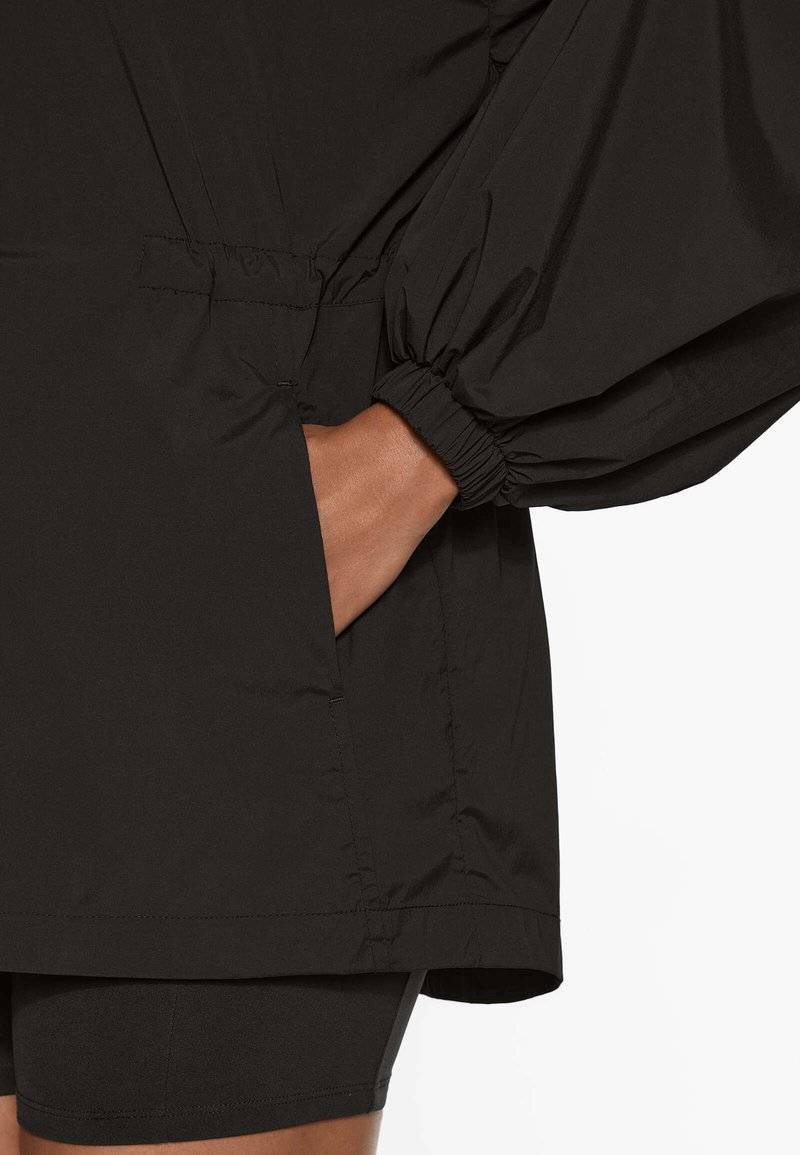OYSHO OYSHO REPELLENT TECHNICAL - Windbreaker - black Black Friday