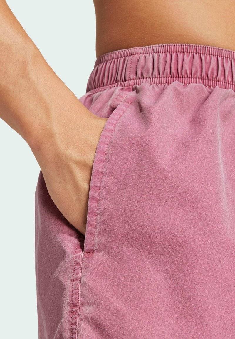 adidas Sportswear adidas Sportswear WASHED OUT CIX - Swimming shorts - preloved crimson white Blitzangebot