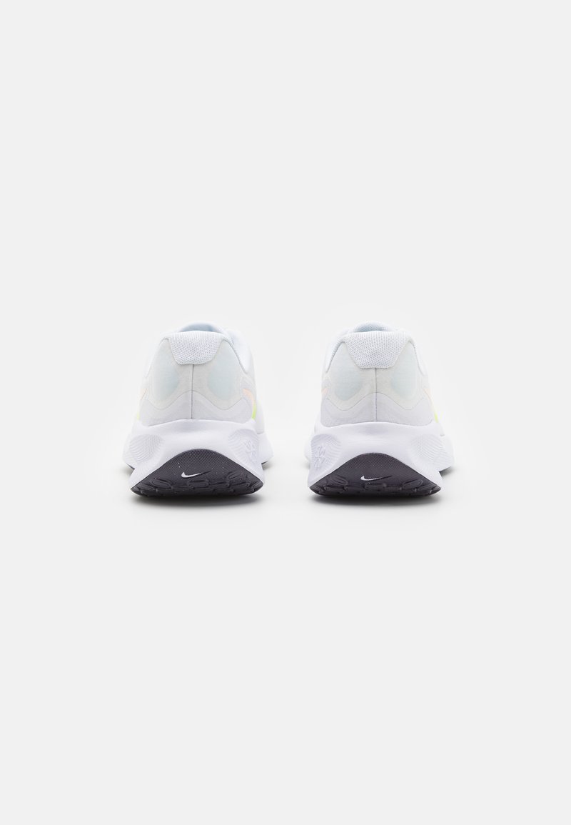 Nike Performance Nike Performance REVOLUTION 7 - Neutral running shoes Bestseller