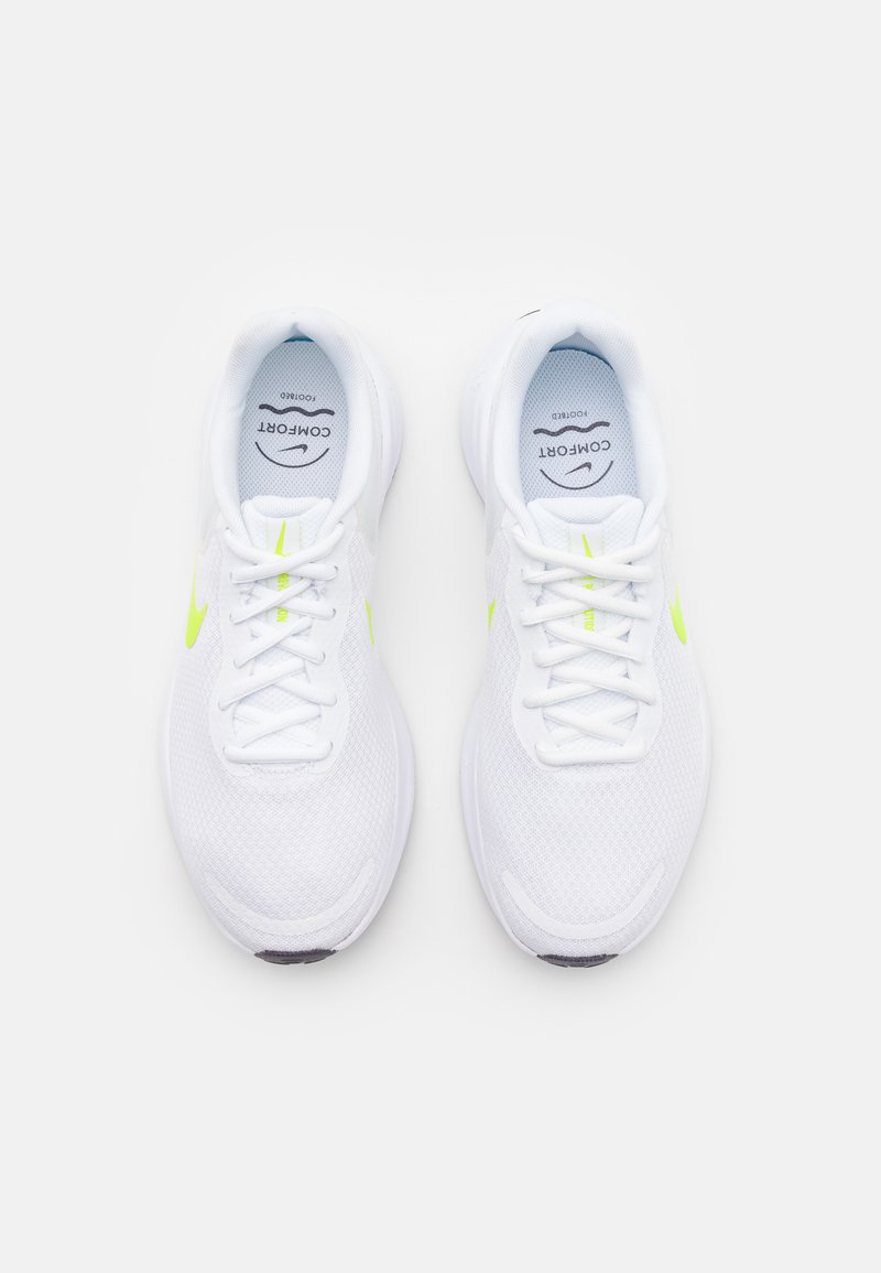Nike Performance Nike Performance REVOLUTION 7 - Neutral running shoes Bestseller