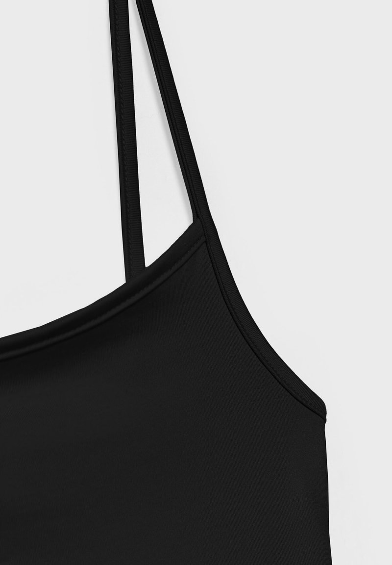 Stradivarius Stradivarius 2-PACK OF STRAPPY CROP - Top - black Kostenloser Versand international