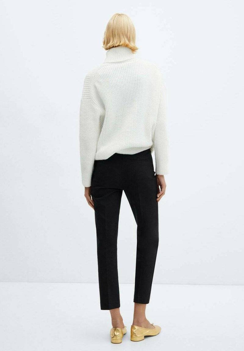 Mango Mango Chinos - black Begrenzt auf 3 Tage