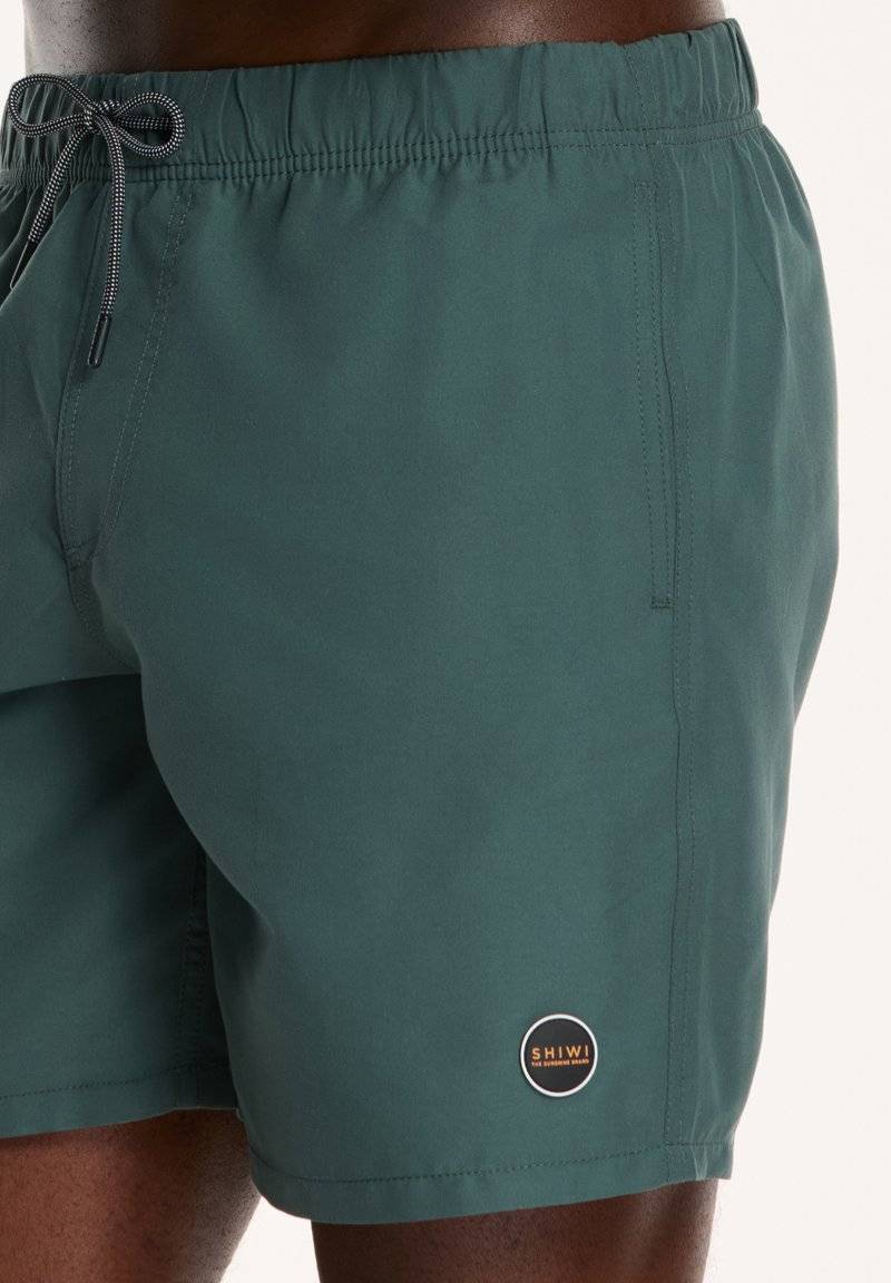 Shiwi Shiwi REGULAR FIT - Swimming shorts - smokey green Verkauf