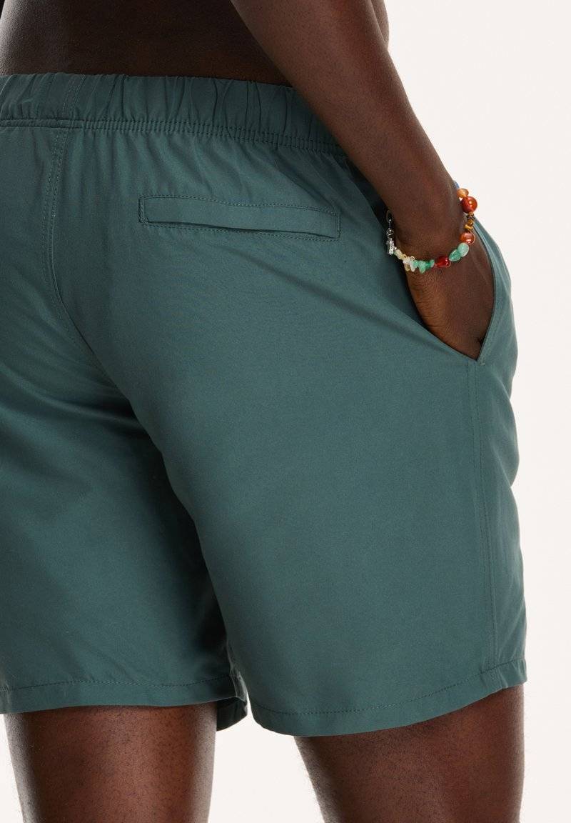 Shiwi Shiwi REGULAR FIT - Swimming shorts - smokey green Verkauf