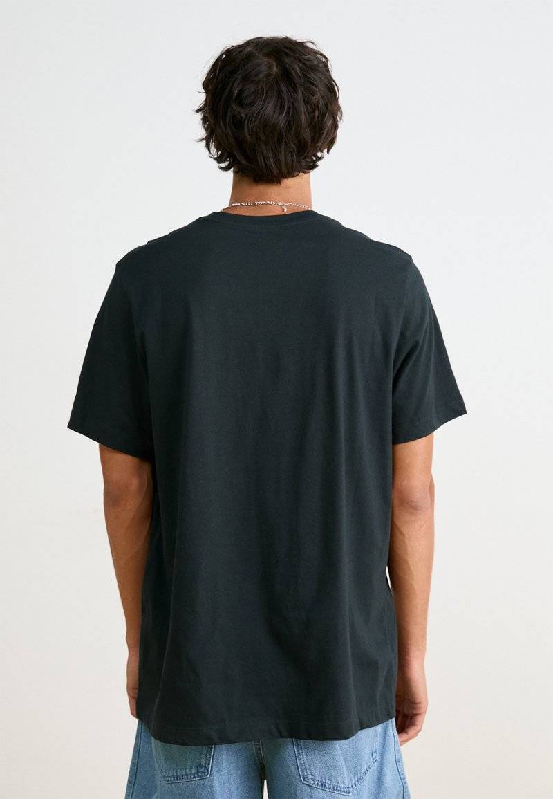 Nike Sportswear Nike Sportswear TEE FUTURA - Print T-shirt - black Fabrik Onlineshop