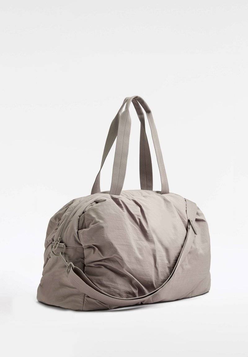 OYSHO OYSHO RUCHED - Holdall - grey Saisonschlussverkauf
