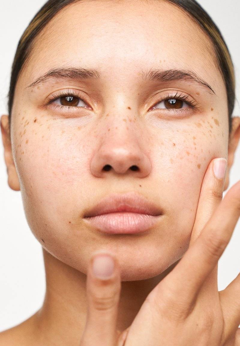 KIKO Milano KIKO Milano SMART DROPS DETOX DETOX BOOSTER - Serum Bis zu 50% Rabatt