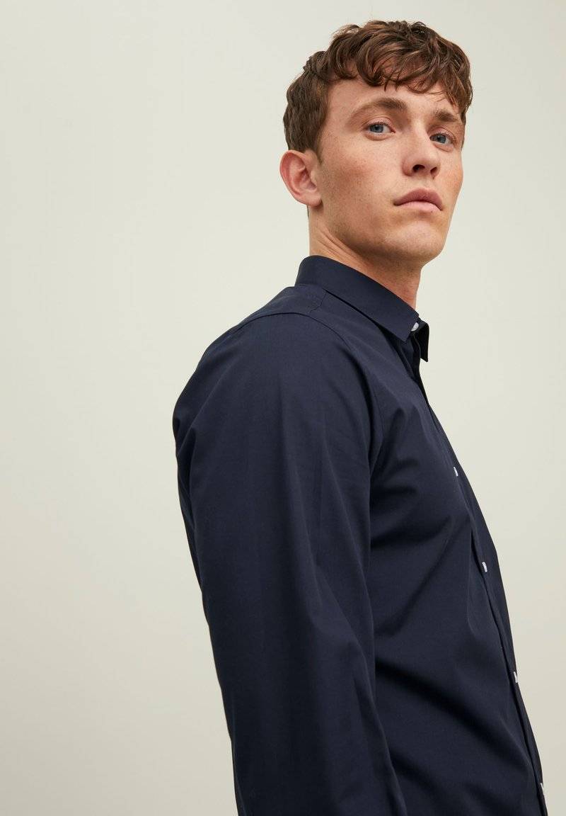 Jack & Jones Jack & Jones JJJOE SHIRT PLAIN - Formal shirt - navy blazer zollfrei