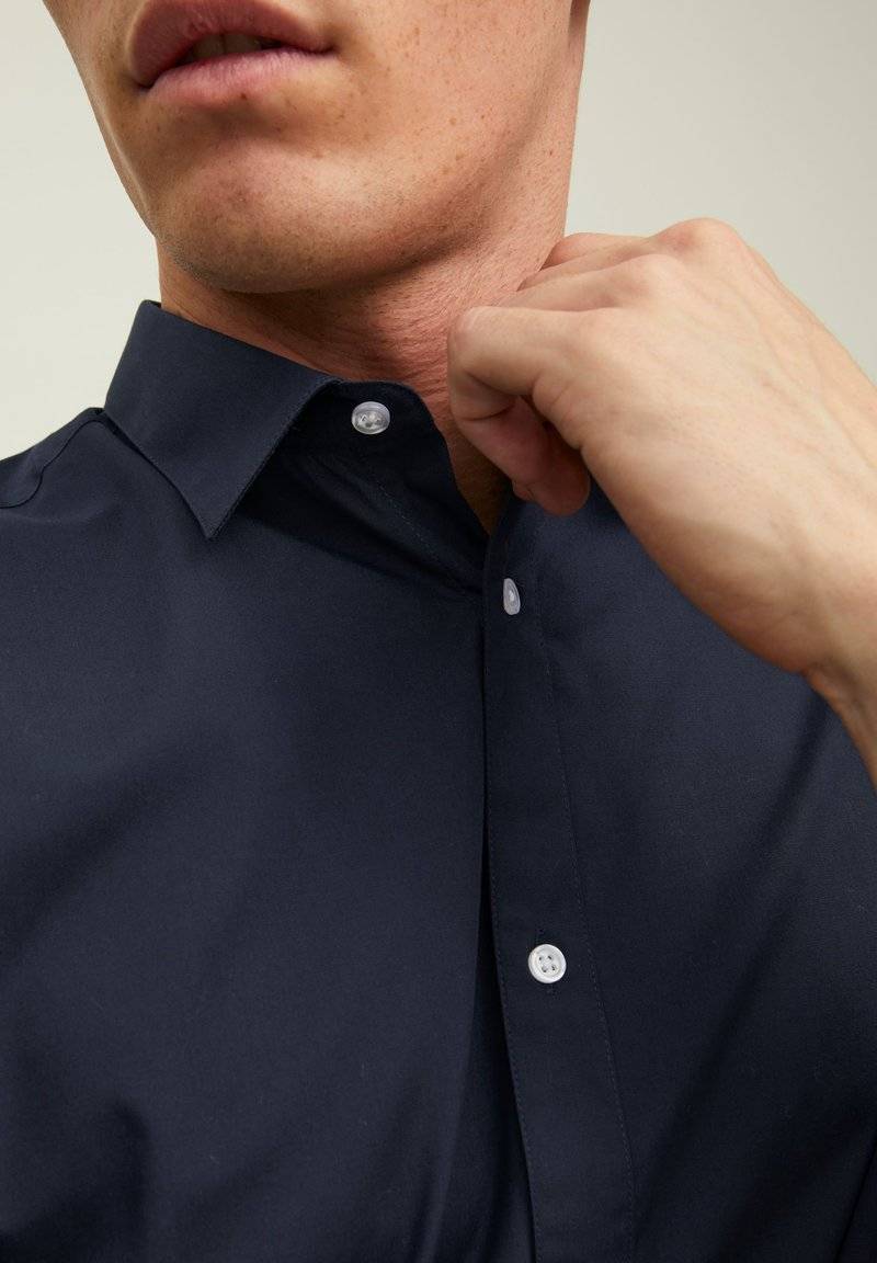 Jack & Jones Jack & Jones JJJOE SHIRT PLAIN - Formal shirt - navy blazer zollfrei