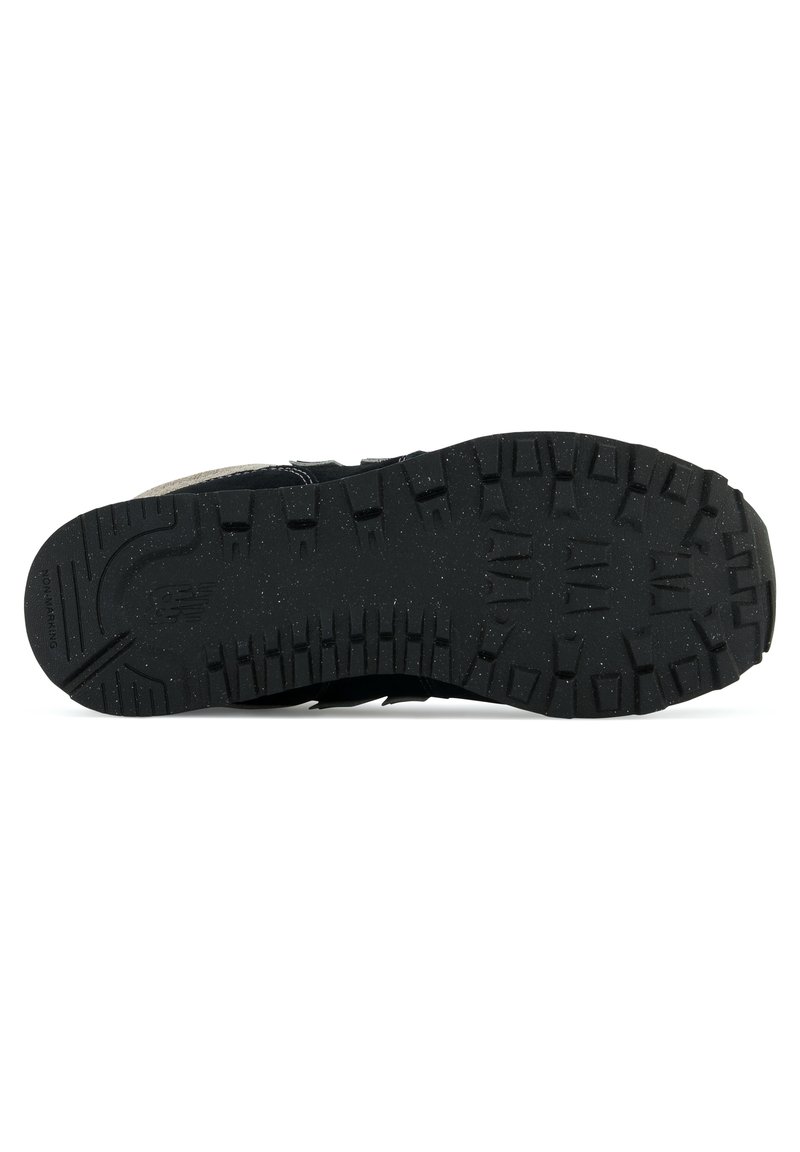 New Balance New Balance 574 UNISEX - Trainers - black white Letzter Tag